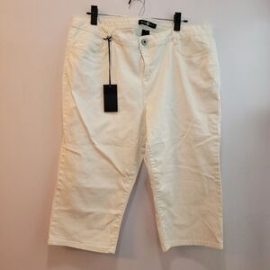NWT Blue Identity White Cropped Jeans Size 18